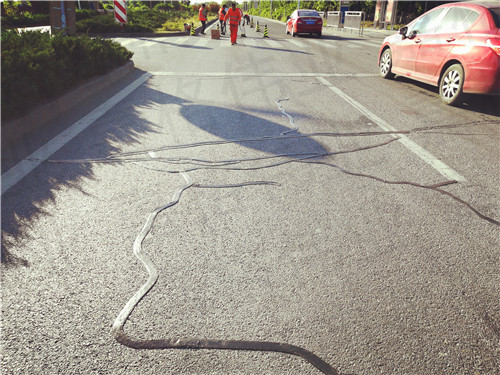 代理商李總選擇嘉格道路貼縫帶讓事業走的更順利